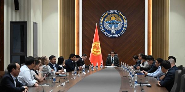 Национальный совет обсудил стратегию внедрения ИИ в Кыргызстане изображение публикации