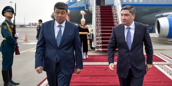 В Бишкек прибыл премьер-министр Казахстана Олжас Бектенов изображение публикации
