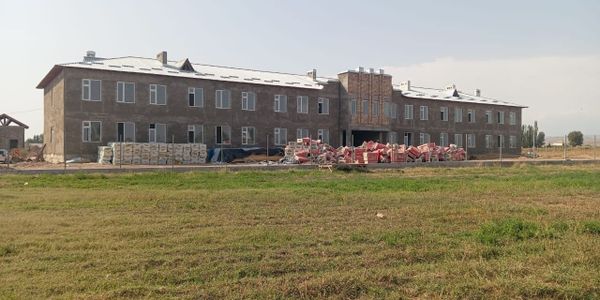 Строительство школы в с. Кызыл-Жар. Фото: Минстрой.
