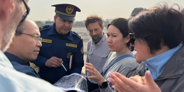 Миссия Всемирного банка проинспектировала берегоукрепительные работы в рамках проекта KG RESILAND изображение публикации