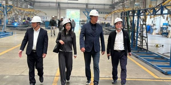 Мэр Бишкека посетил завод по производству электробусов в Китае изображение публикации