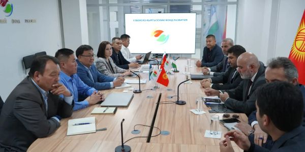 УКФР обсудил с инвесторами строительство НПЗ в Баткенской области изображение публикации