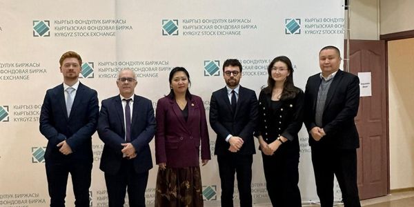Кыргызская фондовая биржа и посольство Франции обсудили развитие фондового рынка Кыргызстана. Фото: КФБ.