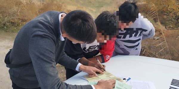 Под Бишкеком нарушителя оштрафовали на 5.5 тысячи сомов за езду на мотоцикле по пастбищам изображение публикации