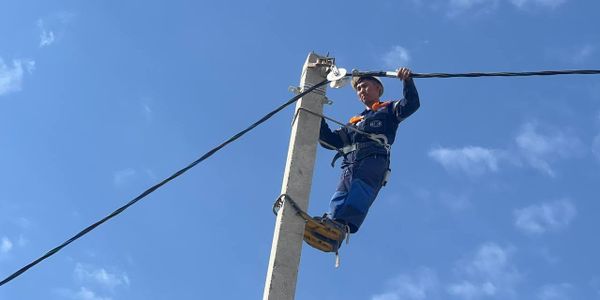 Баткенское ПЭС заменило 31 км старых проводов на современные СИП-кабели изображение публикации