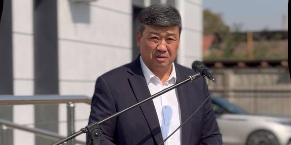 Бакыт Торобаев: Кыргызстан ставит рекорды урожайности томатов, лука и перца изображение публикации