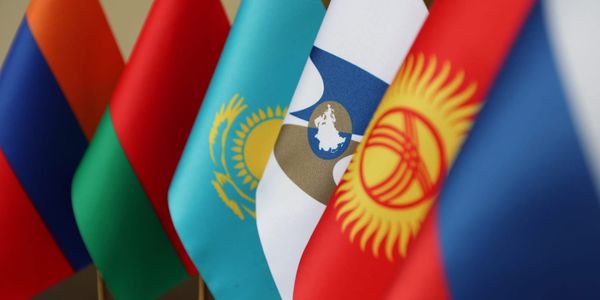Кыргызстан ратифицировал соглашение о единой системе таможенного транзита ЕАЭС и третьих сторон изображение публикации