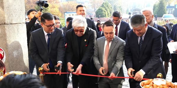 Открытие инновационного центра U Nexus Hub в Бишкеке при МУК. Фото: НАИ.