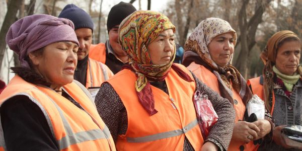 МОМ призывает создать систему поддержки для мигранток из Кыргызстана изображение публикации