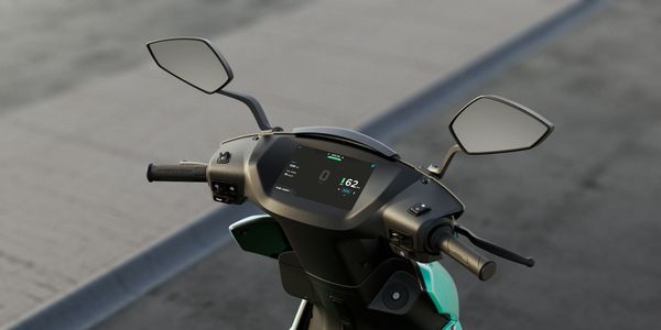 Электроскутеры и мопеды в Бишкеке — мэрия напомнила «Яндексу» и другим сервисам о правилах ПДД и требованиях к эксплуатации СИМ.