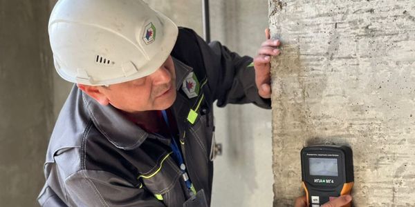 В Манасе проверили сейсмостойкость девятиэтажного жилого дома изображение публикации