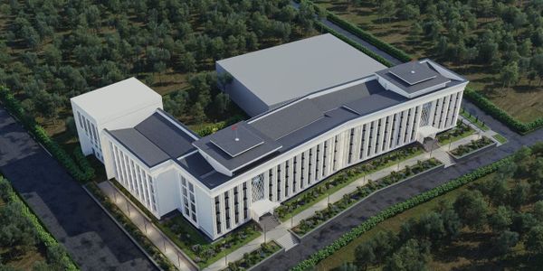 Здание мэрии Оша проходит капитальный ремонт: обновление фасада и замена крыши после передачи здания муниципалитету