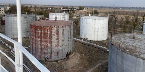 Нефтебаза «Кыргызмунайзат» в Чуйской области, объект возвращен государству ГКНБ КР.