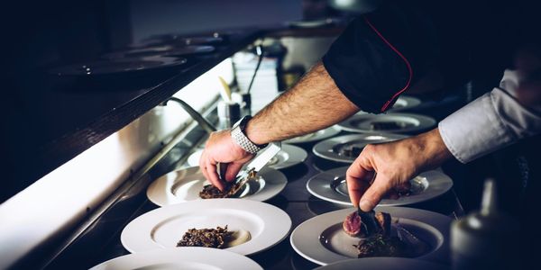 Письмо Ассоциации HORECA Ташиеву о Законе «О тишине» и рисках отключения электроэнергии для ресторанов и гостиниц.