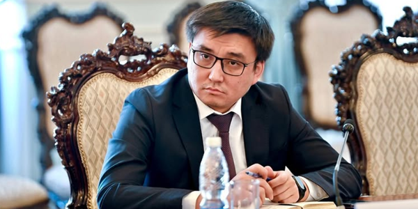 Кутман Турсункулов возглавил аппарат Жогорку Кенеша