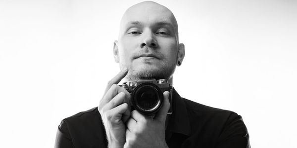 Как фотограф из Бишкека Виталий Белошапкин создал цифрового помощника для домашек по кыргызскому