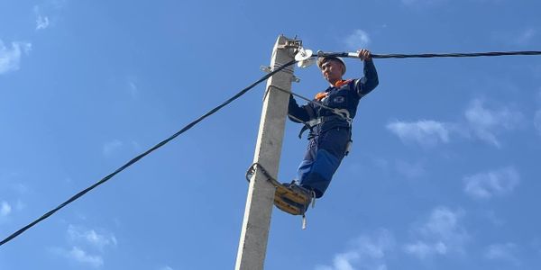 В Бишкеке заменили 87 км старых электролиний на изолированные провода
