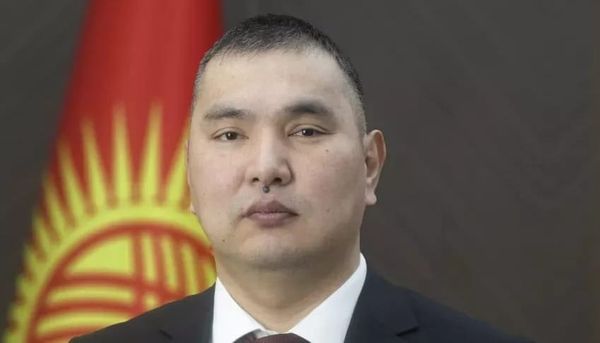 Президент сменил главу МЧС: и.о. министра назначен Канатбек Чыныбаев изображение публикации