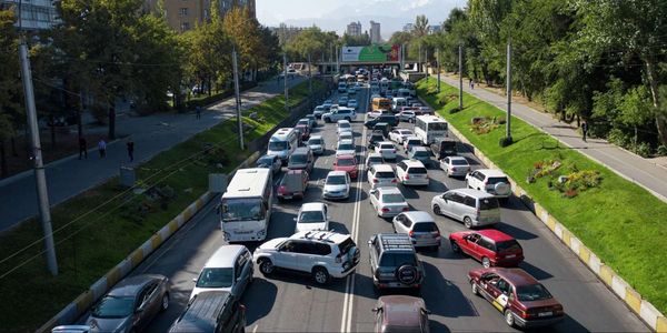 Бишкек за квартал простоял в сильных пробках более 205 часов изображение публикации