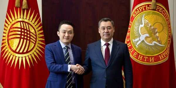 Садыр Жапаров, Джастин Сан Кыргызстан, TRON Бишкек, криптовалюта в КР 2026, национальный стейблкоин КР, Web3 хаб Центральная Азия, HTX лицензия КР, Ала-Арча новости.