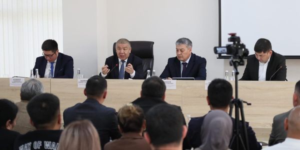 Глава ГНС обсудил с бизнесом законопроект по реформе угледобычи в Кыргызстане изображение публикации