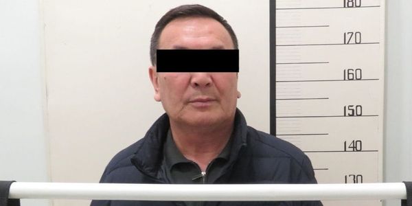 ГКНБ задержал адвоката по подозрению в мошенничестве на $15 тысяч и 200 тысяч сомов