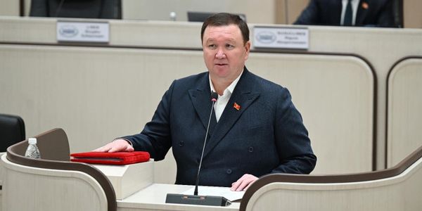 Мирлан Жеенчороев принес присягу в ЖК изображение публикации