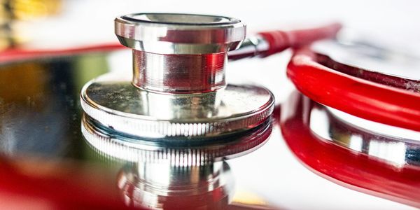 В Кыргызстане государство будет платить взносы на ОМС за детей до 18 лет изображение публикации