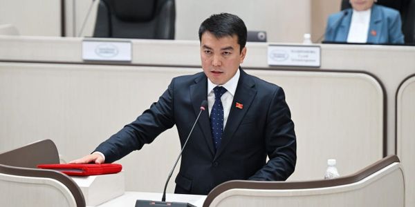 Абдылдабек Эгембердиев, Жогорку Кенеш, ЦИК КР, прекращение полномочий депутата, мандатопад 2026