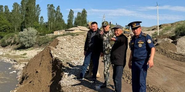Сель в Лейлеке повредил дороги и дома:ведется ликвидация последствий изображение публикации
