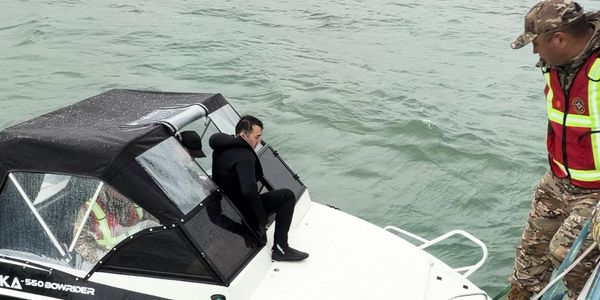 Со дна Иссык-Куля подняли 6 тысяч км сетей: в КР ужесточат наказание за браконьерство изображение публикации