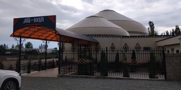 Строительство кафе в селе Кызыл-Суу без разрешительных документов