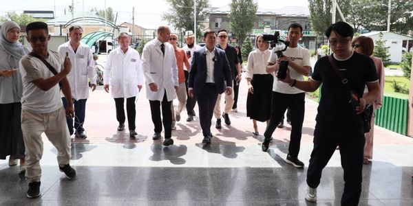 Маматканов в Оше проверил соцобъекты и подготовку к выплатам «Бала ырысы» изображение публикации