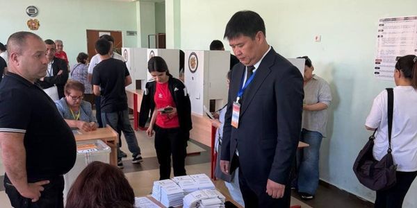 Парламентские выборы в Армении и наблюдатели от Жогорку Кенеша