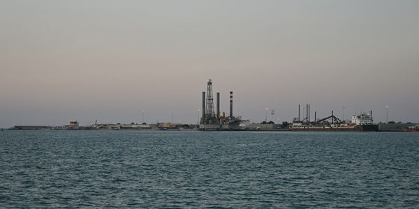 Нефть Brent превысила $95 из-за обострения на Ближнем Востоке изображение публикации