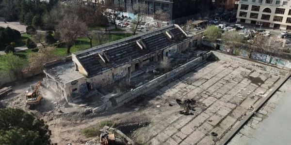 Мэрия Бишкека приняла на баланс участок под новый бассейн у Дворца спорта изображение публикации