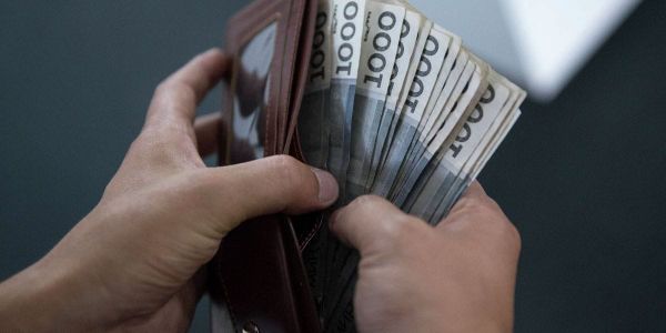 Зарплата соцработников в Кыргызстане выросла до 40 тысяч сомов изображение публикации