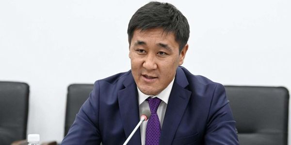 Орунбеков назвал манипуляцией заявления о ситуации на таможне изображение публикации