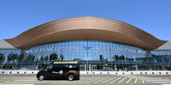 Садыр Жапаров внепланово проверил аэропорт «Манас» после реконструкции изображение публикации