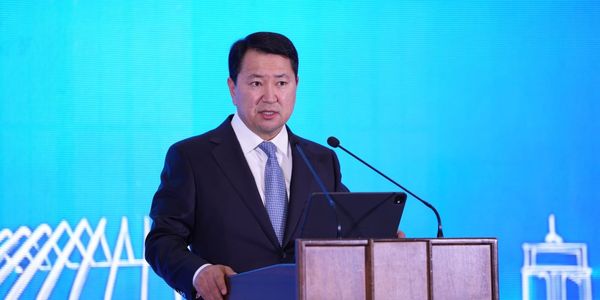 Китай направил $1.85 млрд прямых инвестиций в Кыргызстан за пять лет — Акунбеков изображение публикации