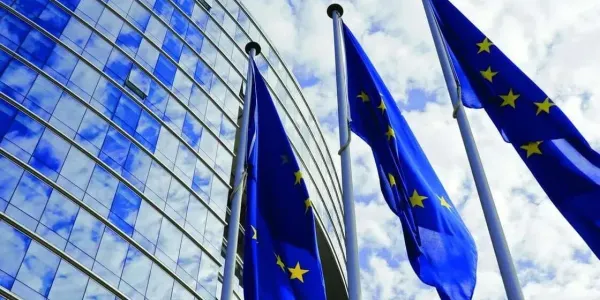 ЕС ввел 19-й пакет санкций против России, в него вошли банки и компании из Центральной Азии, Китая и Индии.