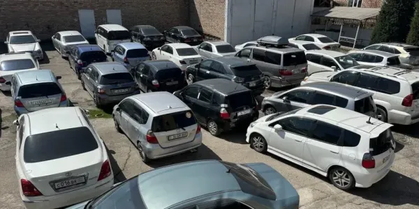 В КР легализовали 13 тысяч машин с иностранными номерами — срок истекает 1 октября изображение публикации