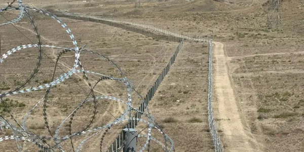 Кыргызско-таджикская граница. Фото: полпредство президента в Баткенской области.