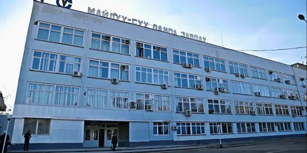 На складах Майлуу-Суйского лампового завода скопилось товаров на 260 млн сомов изображение публикации