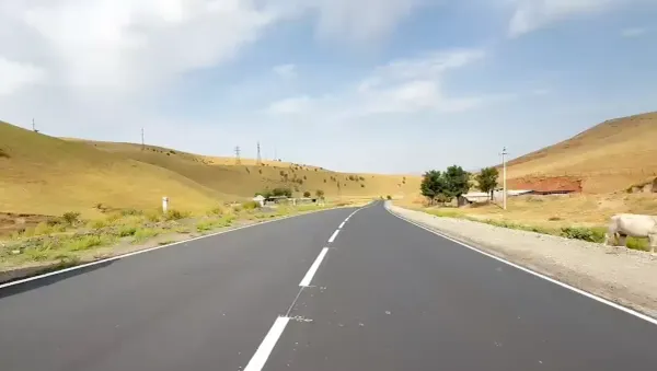 Отремонтированный участок дороги Джалал‑Абад – Казарман. Фото: Минтранс.