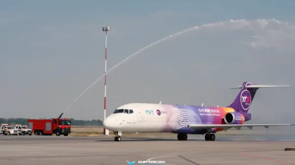 В аэропорту «Манас» впервые приземлился китайский самолет COMAC C919 изображение публикации