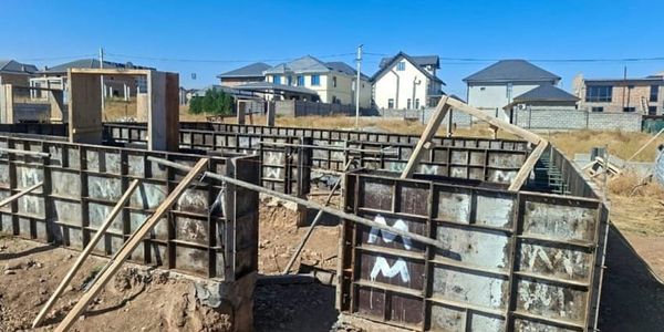 Четыре района Бишкека проверяют на незаконное строительство и самозахват изображение публикации
