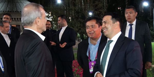 Маматалиев и Пезешкиан обсудили торговлю и межпарламентские связи изображение публикации