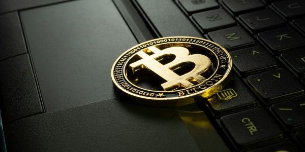 Биткоин поднялся до $87.4 тысячи после провала криптовалютного закона в США изображение публикации
