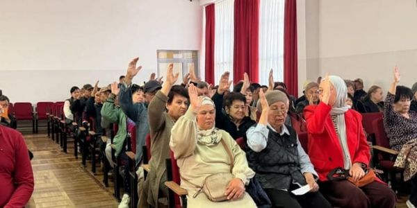 В Бишкеке избрали 469 представителей для выборов делегатов на V Народный курултай изображение публикации